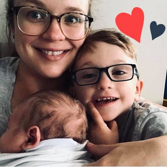 Meet your Posher, Sandy - Picture 1 of 1